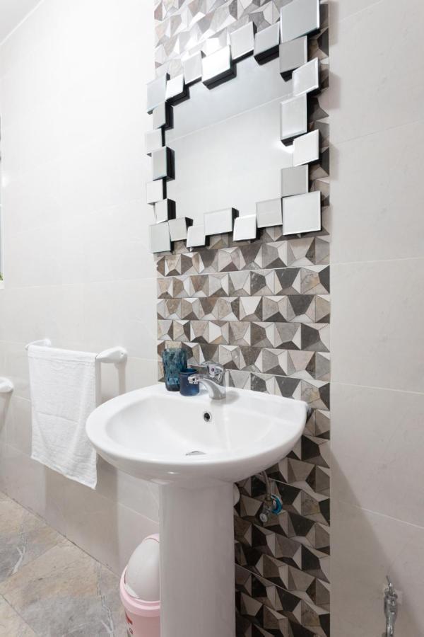 F3 Room 2, Private Room Two Single Beds Shared Bathroom Msida Exterior photo